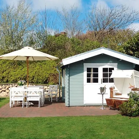 Charming Style Under Thatch *