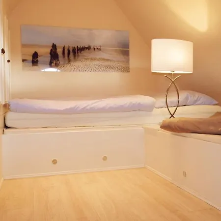 Charming Style Under Thatch